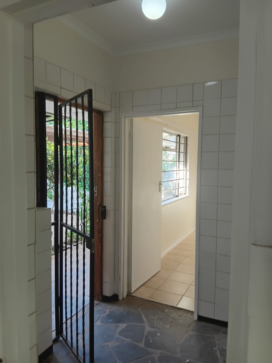To Let 3 Bedroom Property for Rent in Heathfield Western Cape